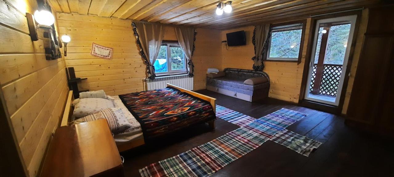 Сімейний Номер 1 Садиба У Ані Synevyrs'ka Polyana Ngoại thất bức ảnh